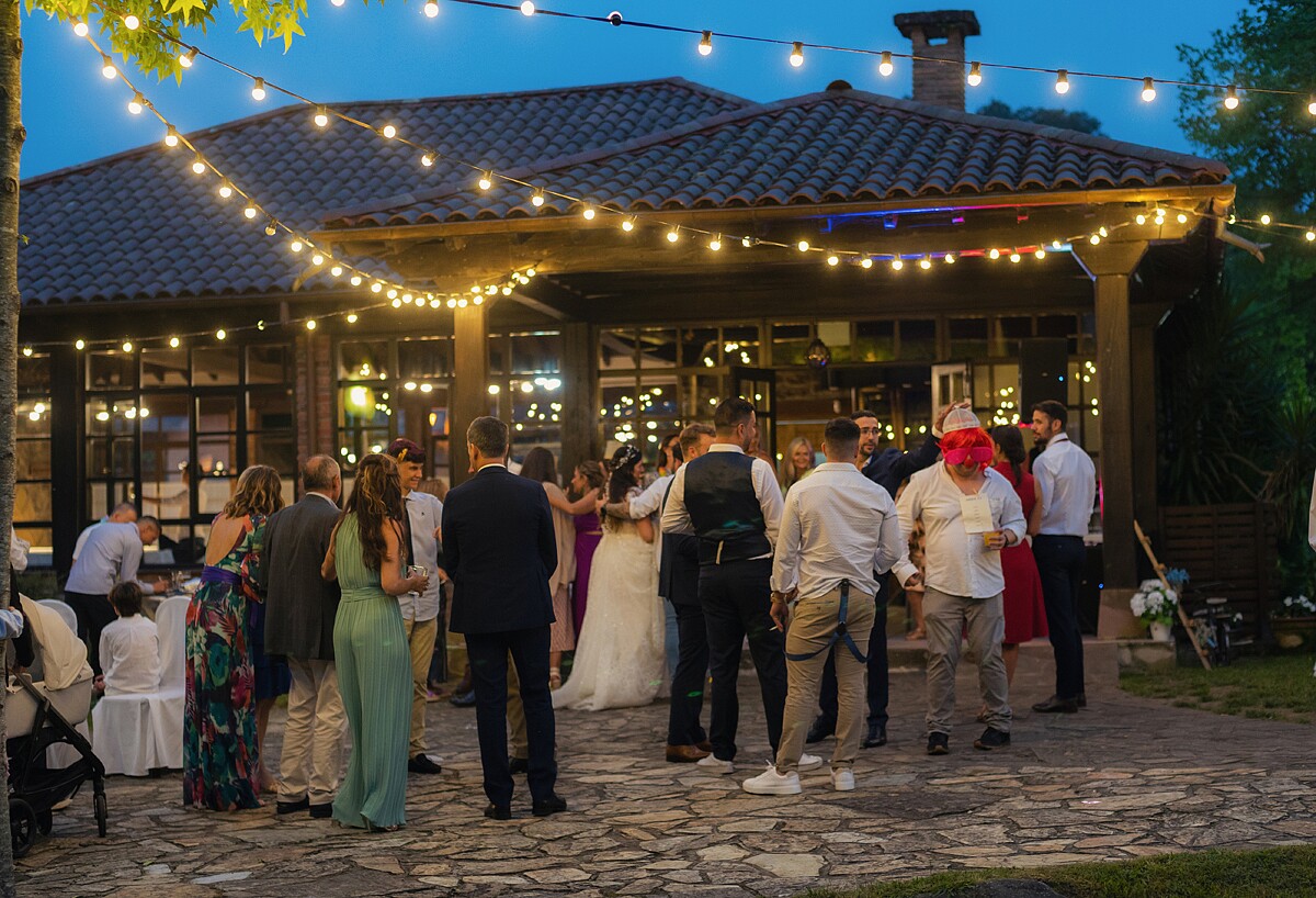 32 Fiesta doble pagina